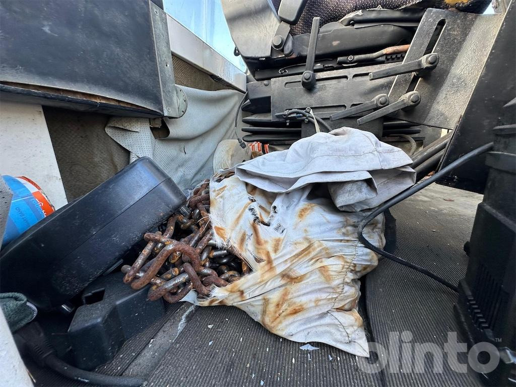 Вилочный погрузчик Svetruck 16 120-38: фото 42