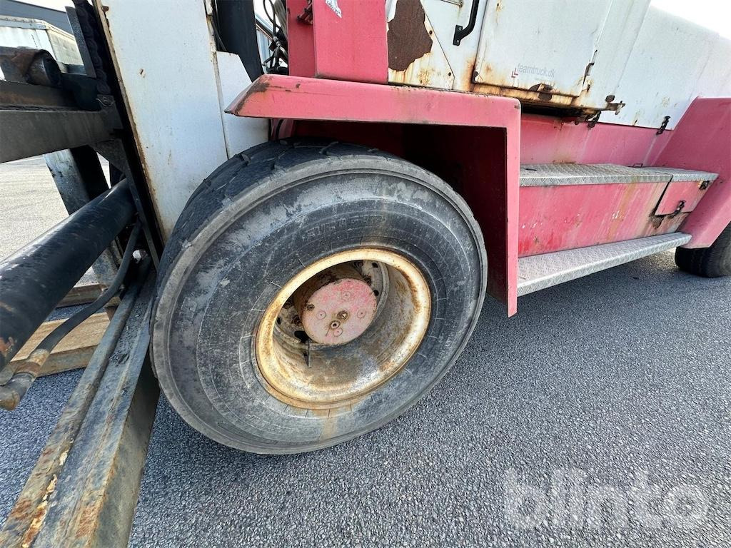Вилочный погрузчик Svetruck 16 120-38: фото 8