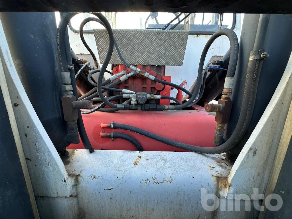 Вилочный погрузчик Svetruck 16 120-38: фото 24