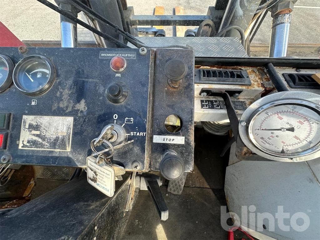 Вилочный погрузчик Svetruck 16 120-38: фото 44