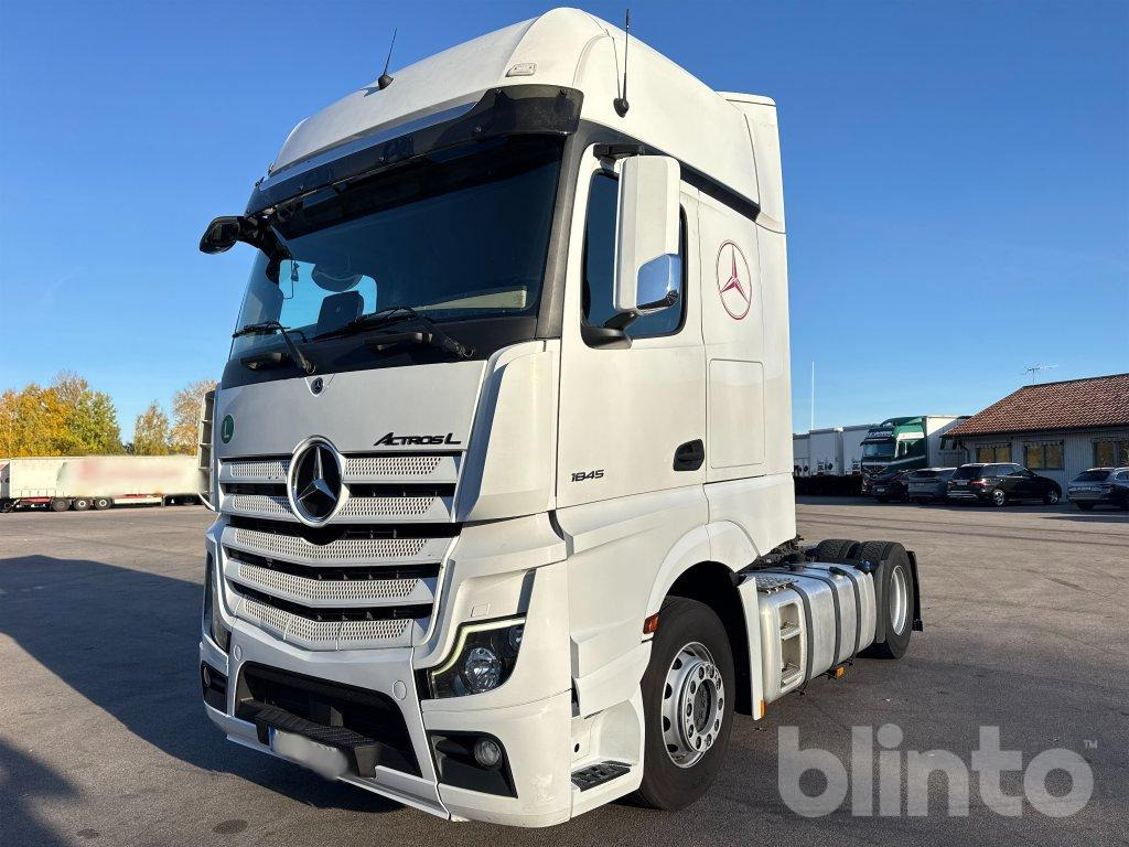 MERCEDES-BENZ L 1845 - Тягач: фото 1 MERCEDES-BENZ L 1845 - Тягач: фото 1