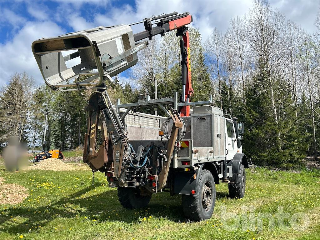 UNIMOG U 2150 L 4X4 med kran / personkorg / grävaggregat - Автоманипулятор: фото 5 UNIMOG U 2150 L 4X4 med kran / personkorg / grävaggregat - Автоманипулятор: фото 5