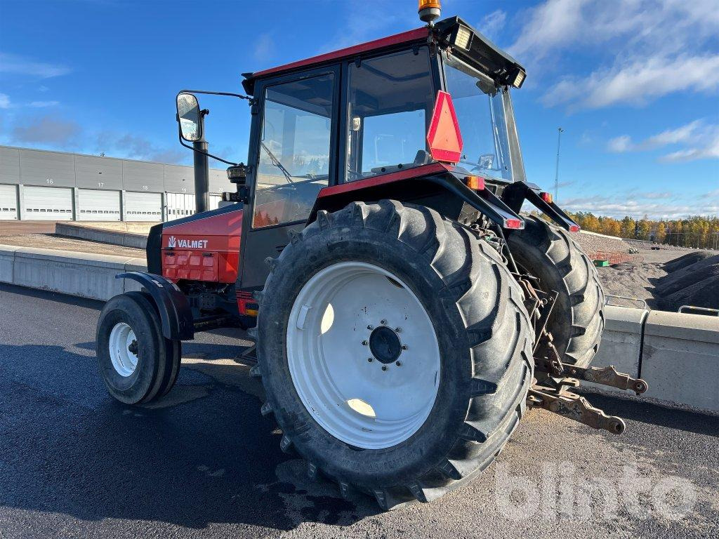 VALMET 705 - Трактор: фото 3 VALMET 705 - Трактор: фото 3