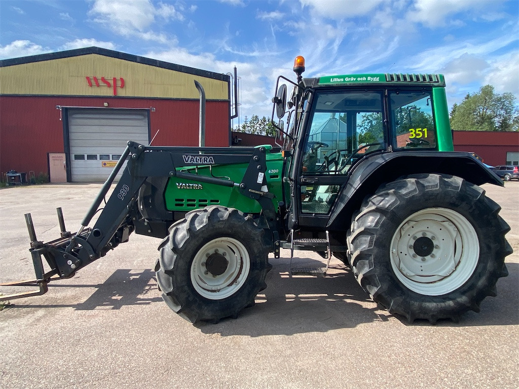 VALTRA 6200-4 - Трактор: фото 2 VALTRA 6200-4 - Трактор: фото 2