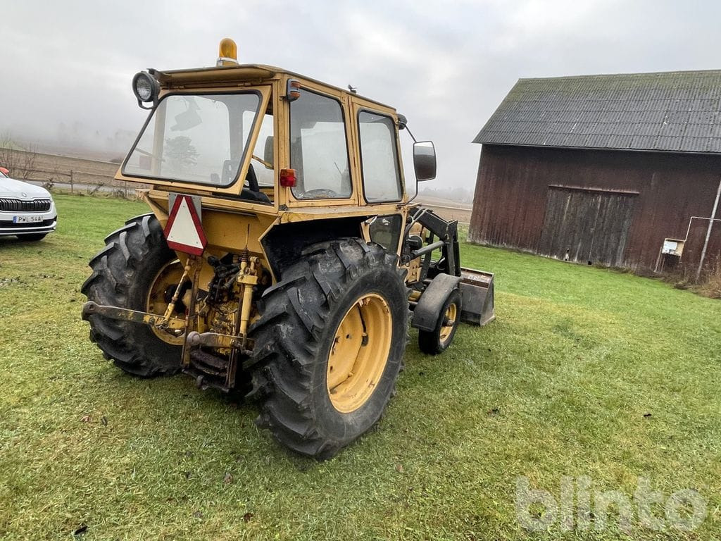 VOLVO-BM T 430 Industri - Трактор: фото 4 VOLVO-BM T 430 Industri - Трактор: фото 4