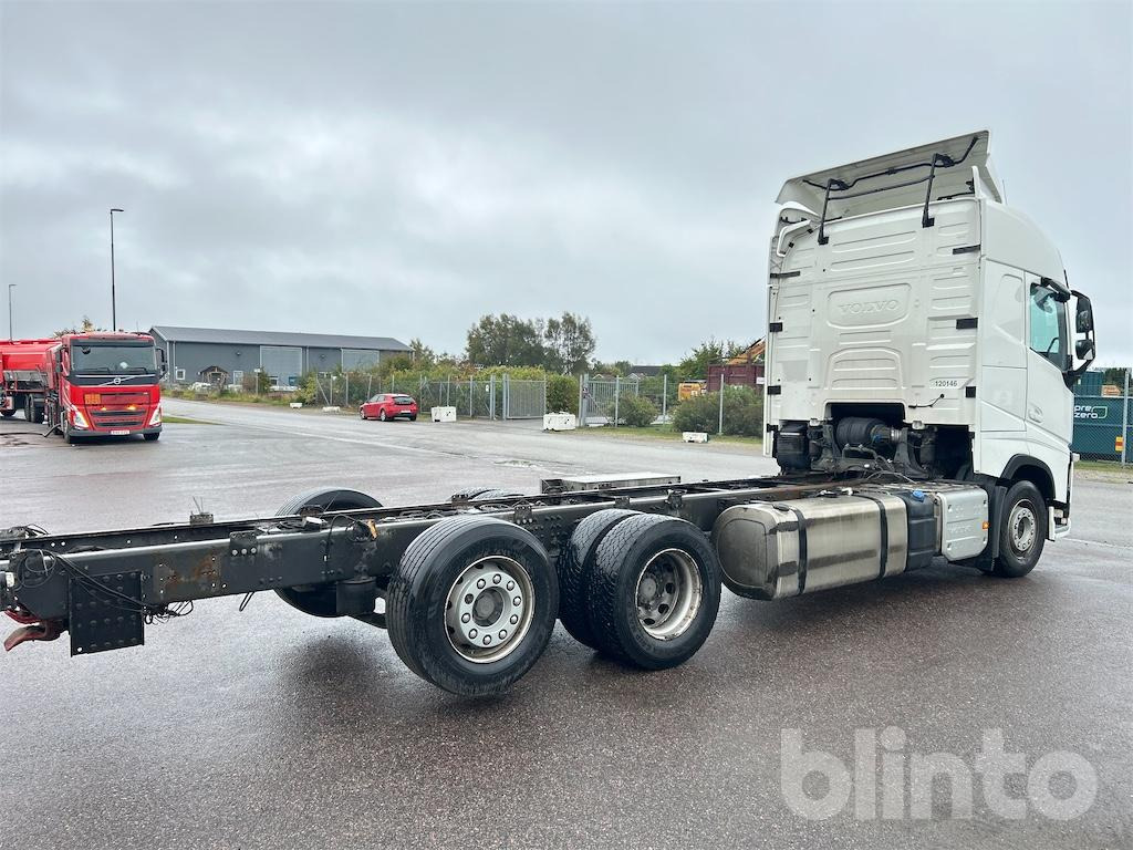 VOLVO FH 6x2 - Грузовик-шасси: фото 5 VOLVO FH 6x2 - Грузовик-шасси: фото 5