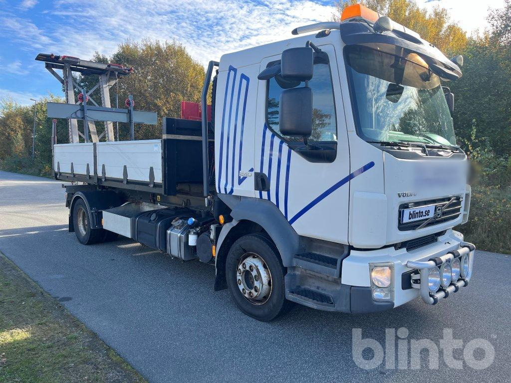 VOLVO FL-240 4*2 - Крюковой мультилифт: фото 3 VOLVO FL-240 4*2 - Крюковой мультилифт: фото 3