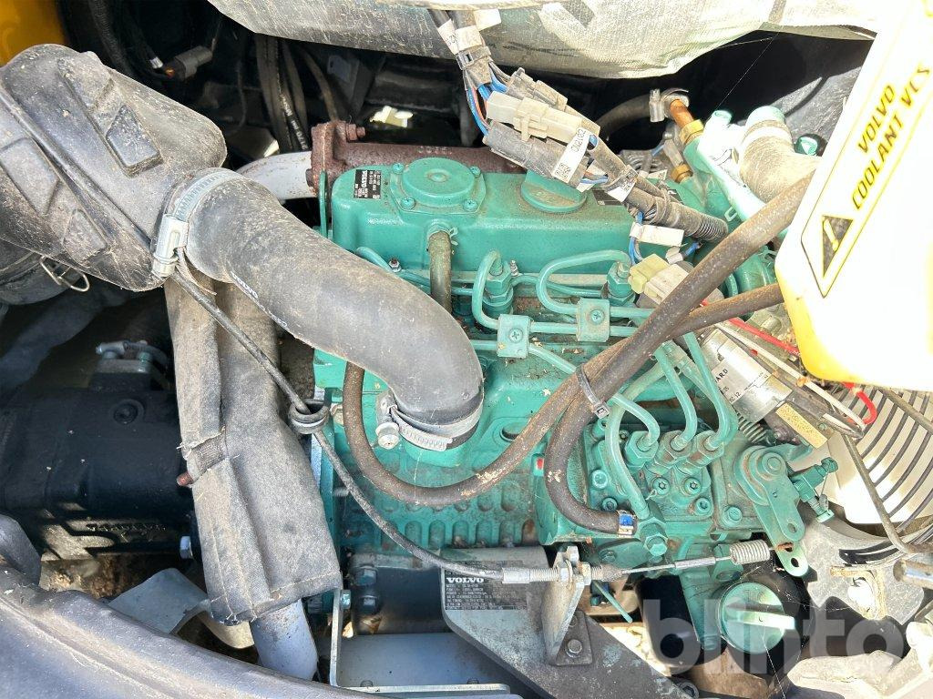 Мини-экскаватор Volvo EC18 E: фото 37