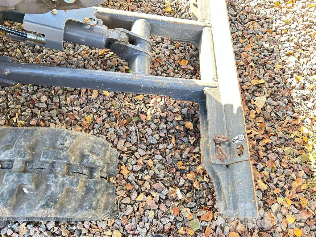 Мини-экскаватор Volvo EC18 E: фото 7