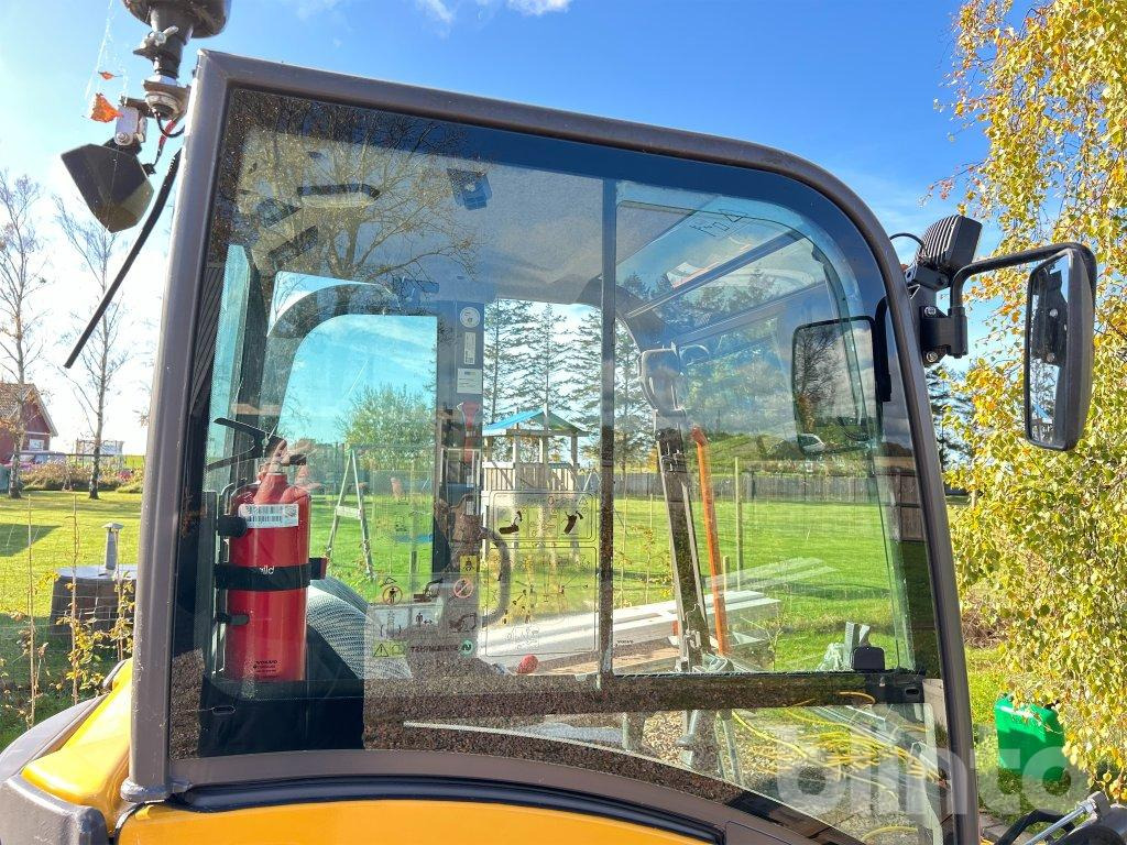 Мини-экскаватор Volvo EC18 E: фото 48