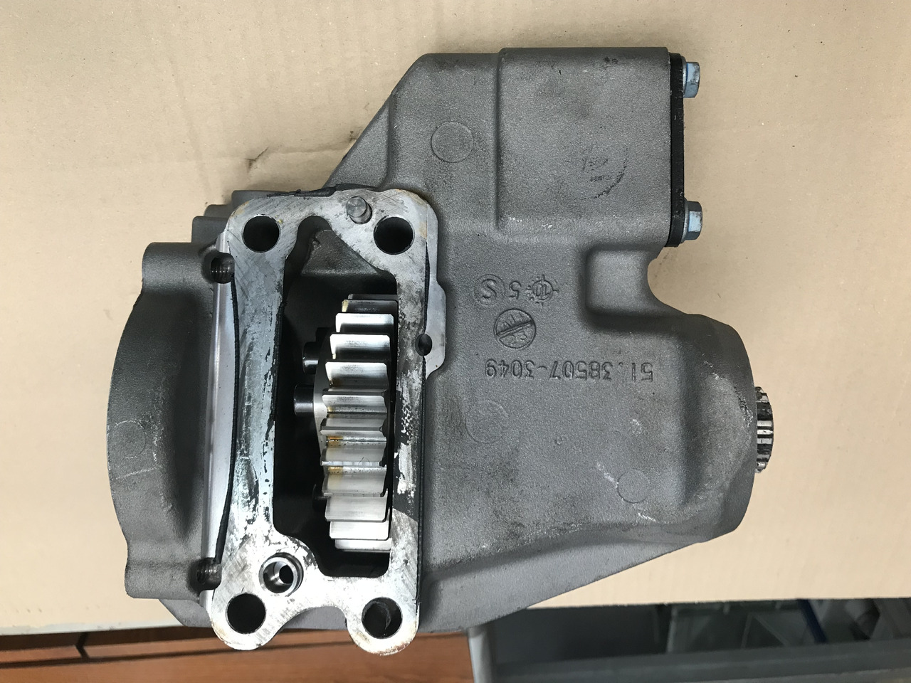 CARCASSA RIDUTTORE ASSEMBLAGGIO POMPA CARBURANTE ALTA PRESSIONE MAN 51385075020 - Топливный насос для Грузовиков: фото 5 CARCASSA RIDUTTORE ASSEMBLAGGIO POMPA CARBURANTE ALTA PRESSIONE MAN 51385075020 - Топливный насос для Грузовиков: фото 5