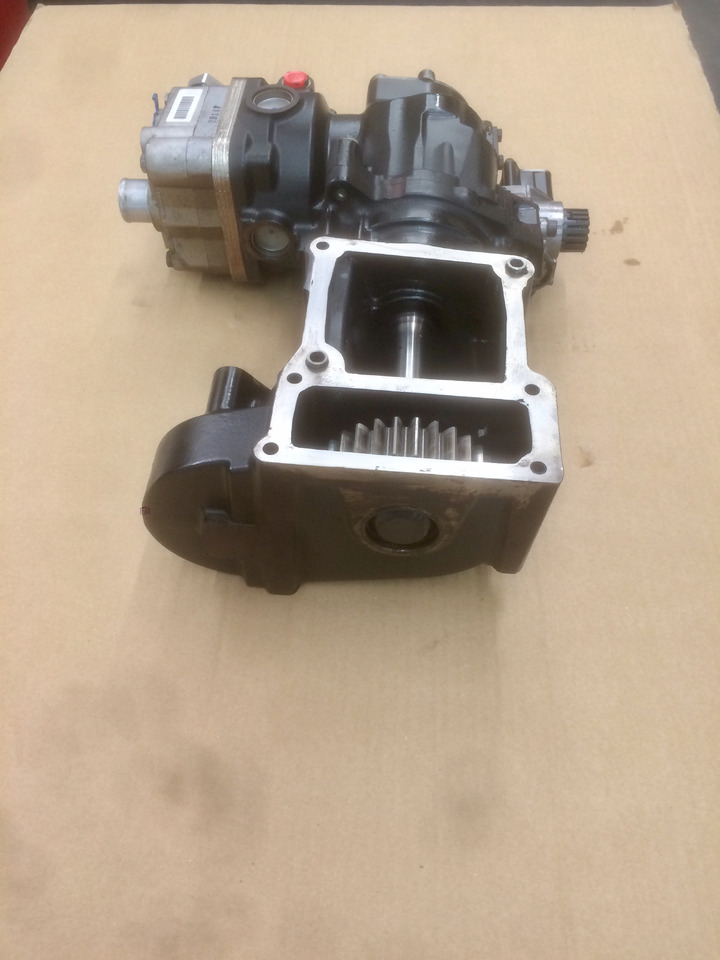 COMPRESSORE ARIA MONOCILINDRICO CON FRIZIONE MAN / KNORR - Воздушный компрессор: фото 2 COMPRESSORE ARIA MONOCILINDRICO CON FRIZIONE MAN / KNORR - Воздушный компрессор: фото 2