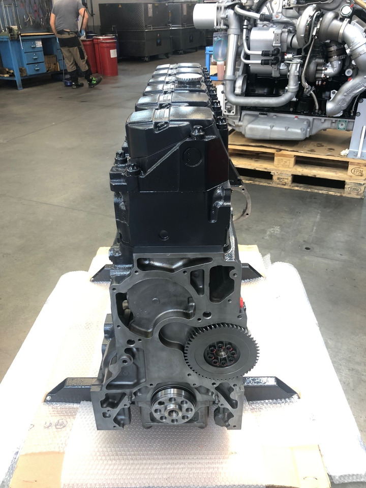 LONGBLOCK LIEBHERR D846 - Блок цилиндров: фото 5 LONGBLOCK LIEBHERR D846 - Блок цилиндров: фото 5