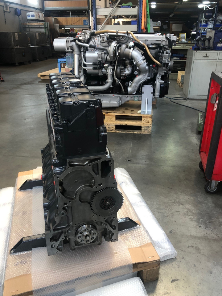 LONGBLOCK LIEBHERR D846 - Блок цилиндров: фото 4 LONGBLOCK LIEBHERR D846 - Блок цилиндров: фото 4