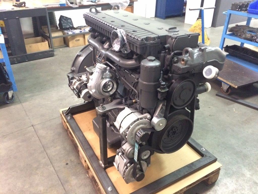 MOTORE COMPLETO MERCEDES OM906LA III/4 - Var. 906.961 BUS BMB - Двигатель для Автобусов: фото 2 MOTORE COMPLETO MERCEDES OM906LA III/4 - Var. 906.961 BUS BMB - Двигатель для Автобусов: фото 2