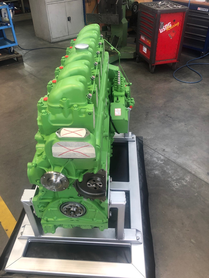 MOTORE SEMI-COMPLETO MAN D2866LE401 / D2866 LE401 - D2866LE402 / D2866 LE402 - D2866LE403 / D2866 LE403 - D2866LE405 / D2866 LE405 - Двигатель: фото 2 MOTORE SEMI-COMPLETO MAN D2866LE401 / D2866 LE401 - D2866LE402 / D2866 LE402 - D2866LE403 / D2866 LE403 - D2866LE405 / D2866 LE405 - Двигатель: фото 2