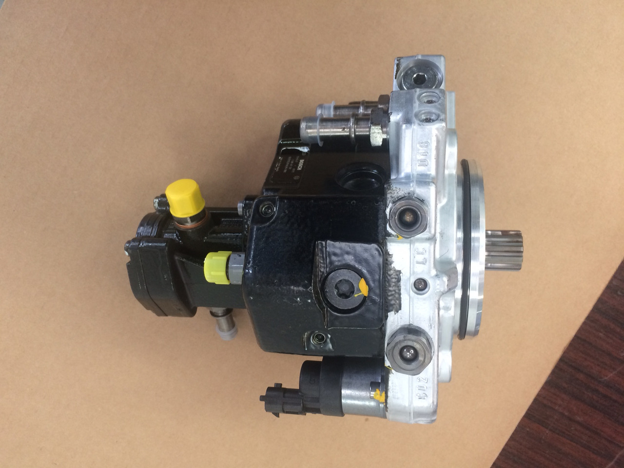 POMPA CARBURANTE ALTA PRESSIONE CP3.4+ / MOTORI MAN D2066 - D2676 - Топливный насос для Грузовиков: фото 3 POMPA CARBURANTE ALTA PRESSIONE CP3.4+ / MOTORI MAN D2066 - D2676 - Топливный насос для Грузовиков: фото 3