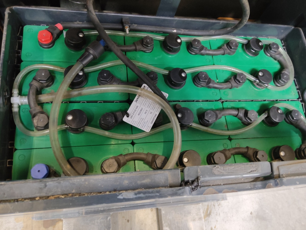 Jungheinrich ESE120/1950MM - Тележка: фото 4 Jungheinrich ESE120/1950MM - Тележка: фото 4