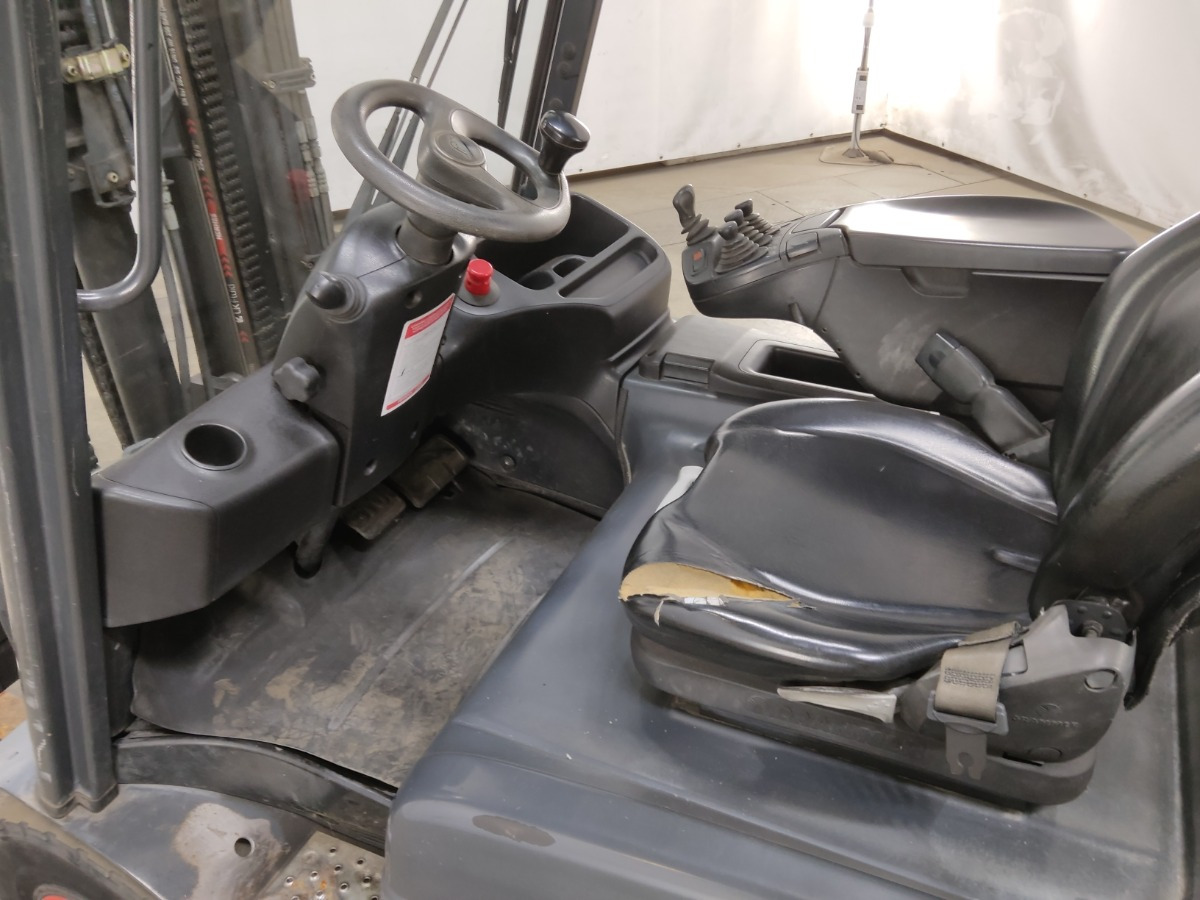 Электропогрузчик Linde E30L-01: фото 7 Электропогрузчик Linde E30L-01: фото 7