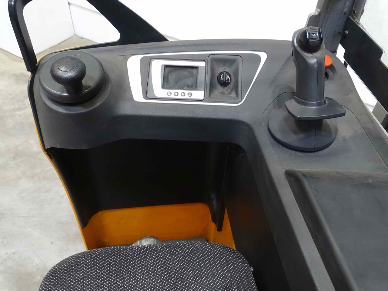 Still FXV14N - Штабелер: фото 3 Still FXV14N - Штабелер: фото 3