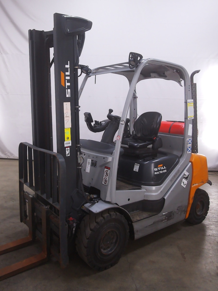 Still RX70-25T - Вилочный погрузчик: фото 1 Still RX70-25T - Вилочный погрузчик: фото 1