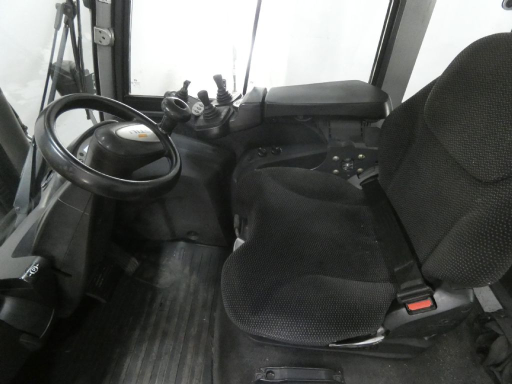 Still RX70-80/900 - Дизельный погрузчик: фото 3 Still RX70-80/900 - Дизельный погрузчик: фото 3