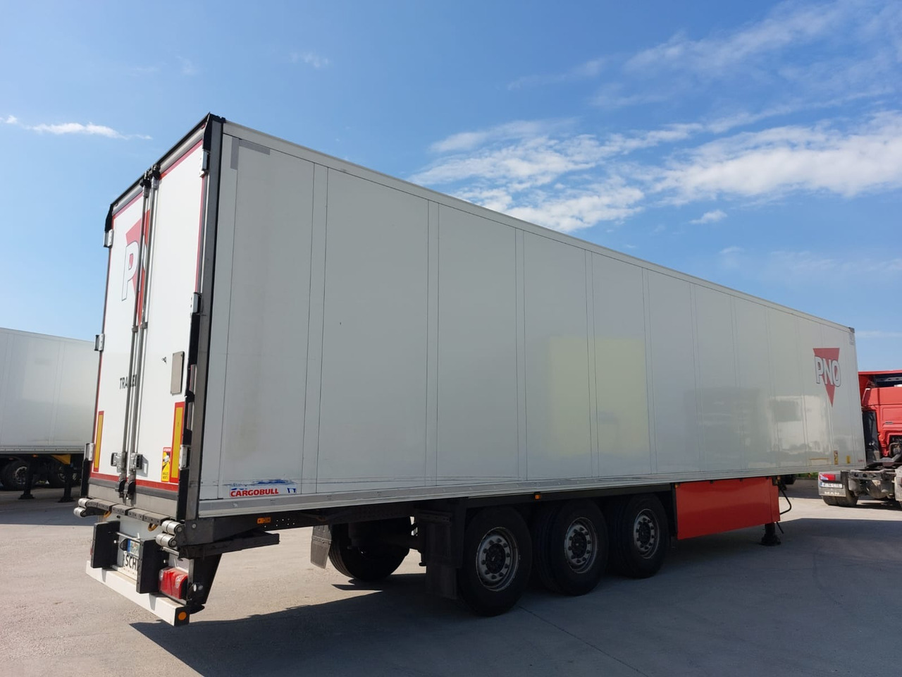 Schmitz Cargobull SCB*S3B - Полуприцеп-рефрижератор: фото 4 Schmitz Cargobull SCB*S3B - Полуприцеп-рефрижератор: фото 4