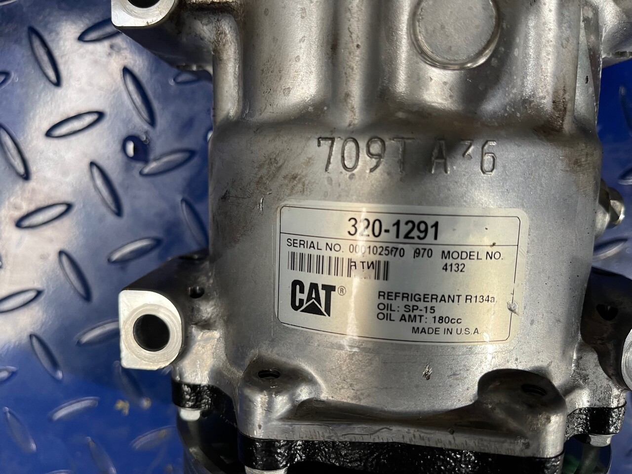 CATERPILLAR AC Clima compressor 320-1291 - Компрессор кондиционера для Строительной техники: фото 3 CATERPILLAR AC Clima compressor 320-1291 - Компрессор кондиционера для Строительной техники: фото 3