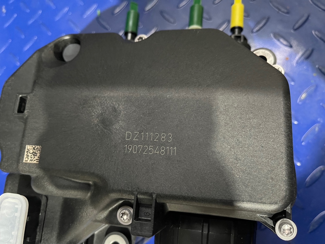 John Deere 8400 Harvester SCR Pump DZ111283 - Глушитель/ Выхлопная система для Комбайнов: фото 4 John Deere 8400 Harvester SCR Pump DZ111283 - Глушитель/ Выхлопная система для Комбайнов: фото 4