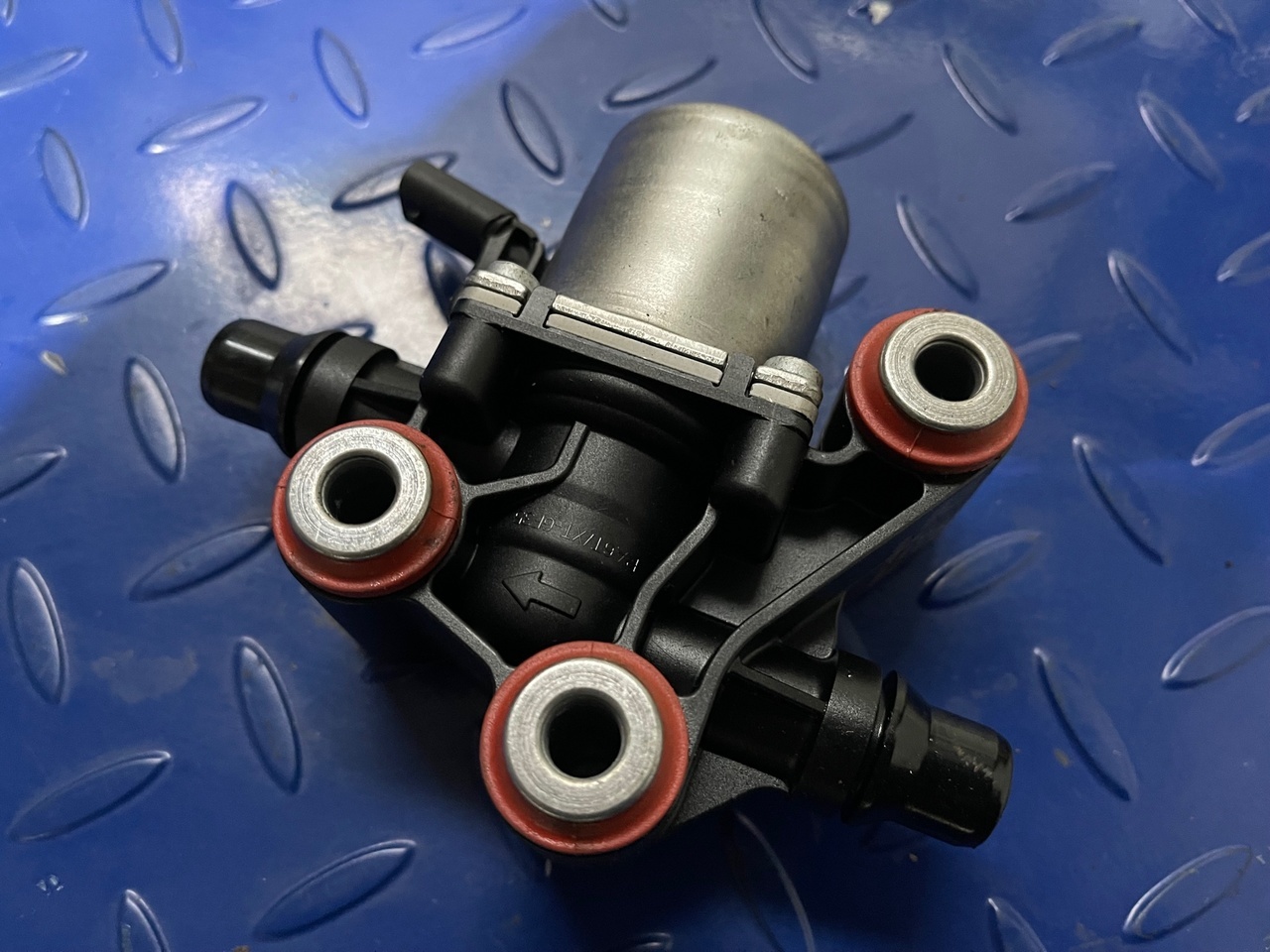 Mercedes Actros MP4 Euro 5, 6 Adblue Heater Valve A0001531059 - Глушитель/ Выхлопная система для Грузовиков: фото 1 Mercedes Actros MP4 Euro 5, 6 Adblue Heater Valve A0001531059 - Глушитель/ Выхлопная система для Грузовиков: фото 1
