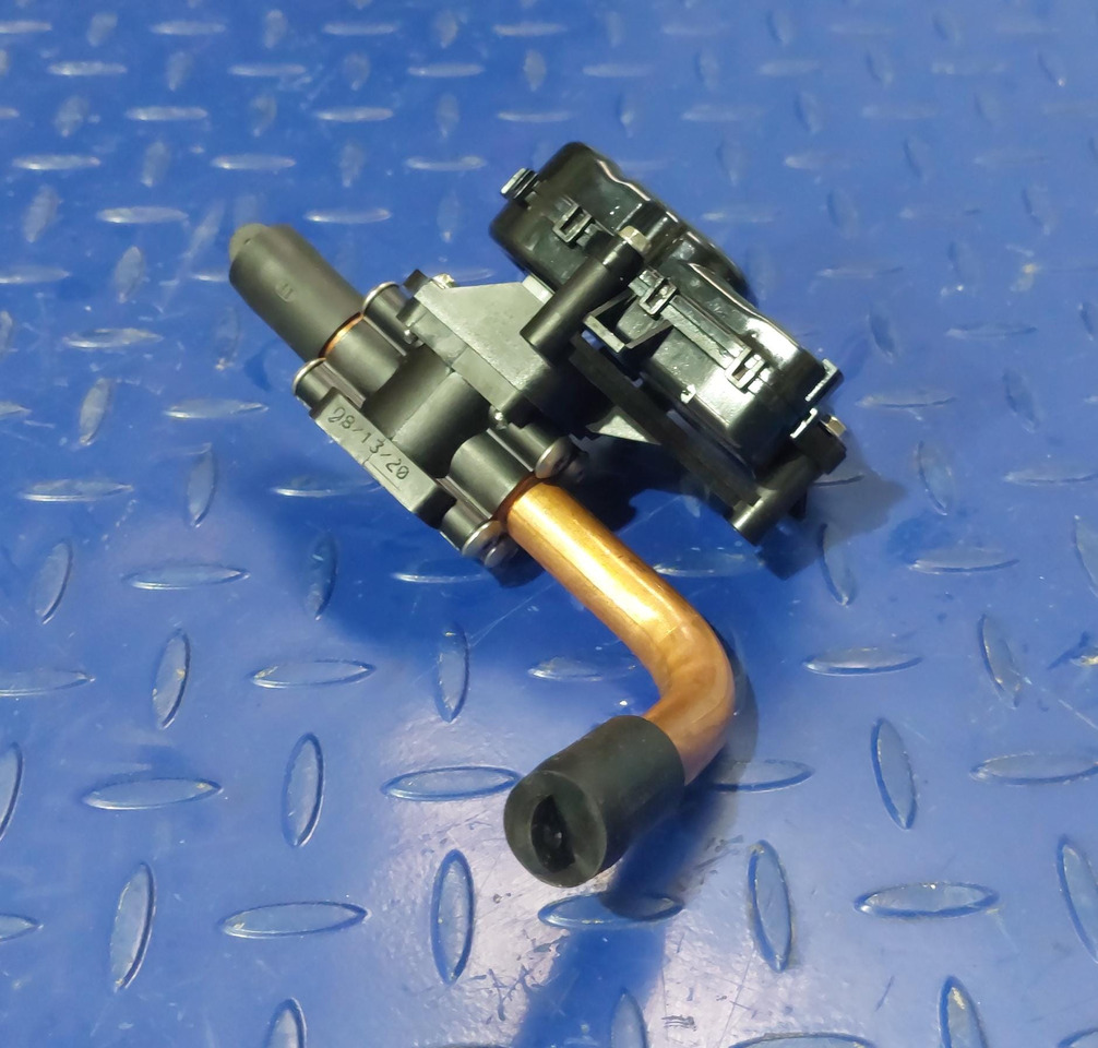 CATERPILLAR Ansamblu supapă-apă (electronic) CAT 355-0561 - Запчасти для Строительной техники: фото 1 CATERPILLAR Ansamblu supapă-apă (electronic) CAT 355-0561 - Запчасти для Строительной техники: фото 1