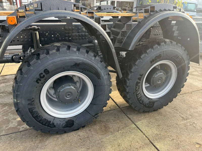 Новый Грузовик-шасси Mercedes-Benz Arocs 3340 A 6x6 Chassis cabin: фото 14