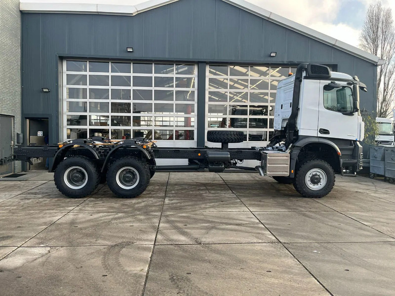 Новый Грузовик-шасси Mercedes-Benz Arocs 3340 A 6x6 Chassis cabin: фото 6