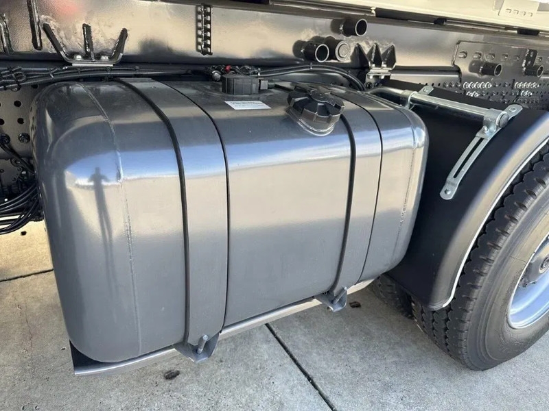 Mercedes-Benz Arocs 4140 K 8x4 Meiller Tipper в лизинг Mercedes-Benz Arocs 4140 K 8x4 Meiller Tipper: фото 8 Mercedes-Benz Arocs 4140 K 8x4 Meiller Tipper в лизинг Mercedes-Benz Arocs 4140 K 8x4 Meiller Tipper: фото 8