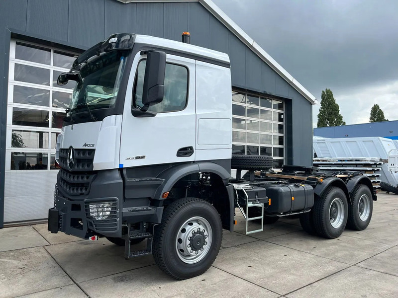 Mercedes-Benz Arocs 4058 AS 6x6 Tractor Head 180T Push Pull euro3 (Pre order) - Тягач: фото 1 Mercedes-Benz Arocs 4058 AS 6x6 Tractor Head 180T Push Pull euro3 (Pre order) - Тягач: фото 1