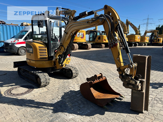 Cat 302.7D - Мини-экскаватор: фото 4 Cat 302.7D - Мини-экскаватор: фото 4