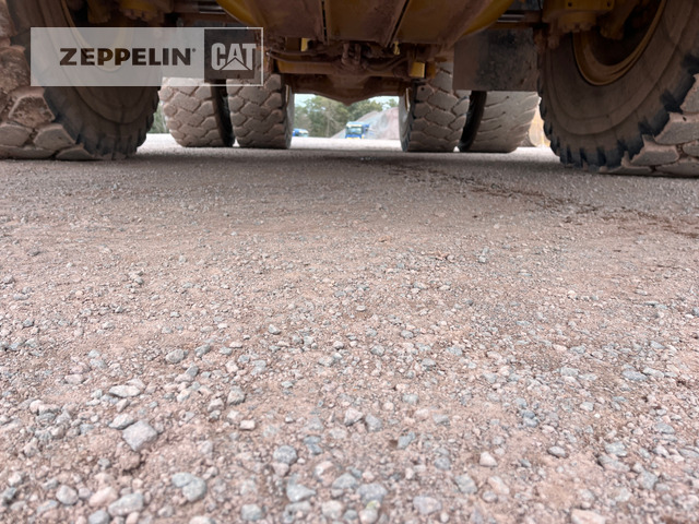 Карьерный самосвал Cat 775G: фото 17