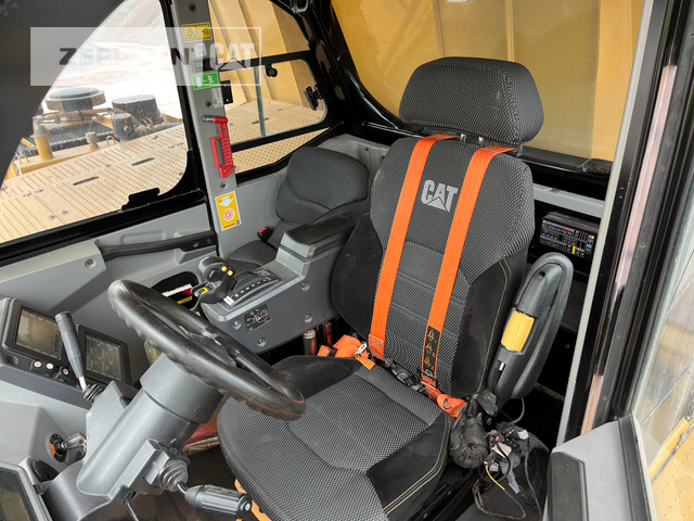 Карьерный самосвал Cat 775G: фото 37