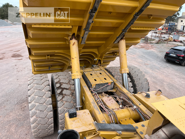 Карьерный самосвал Cat 775G: фото 46