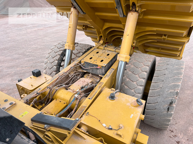 Карьерный самосвал Cat 775G: фото 47