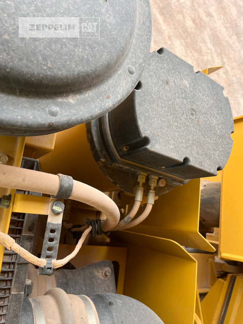 Карьерный самосвал Cat 775G: фото 9