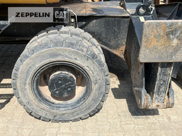 Перегружатель Cat MH3024-06C: фото 9