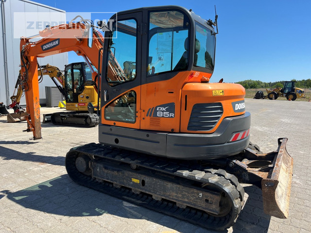 Doosan DX85R-3 - Мини-экскаватор: фото 3 Doosan DX85R-3 - Мини-экскаватор: фото 3
