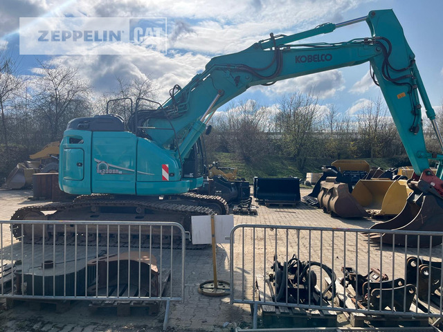 Kobelco SK230SRLC - Гусеничный экскаватор: фото 3 Kobelco SK230SRLC - Гусеничный экскаватор: фото 3