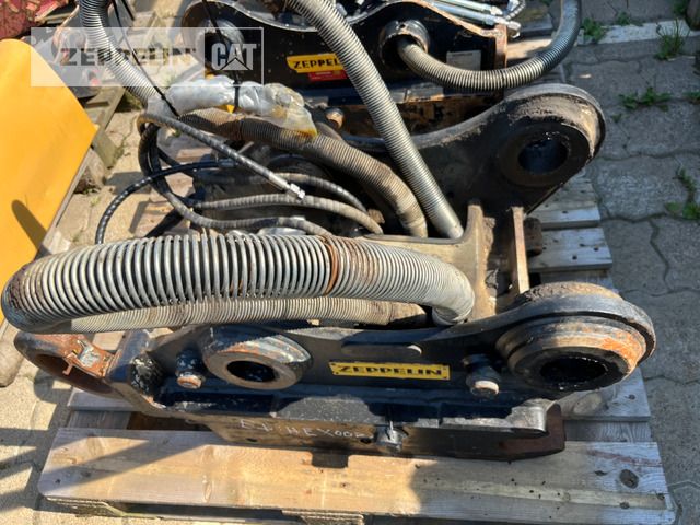 Oil-Quick OQ65 M312-M318F - Сцепное устройство для Строительной техники: фото 2 Oil-Quick OQ65 M312-M318F - Сцепное устройство для Строительной техники: фото 2