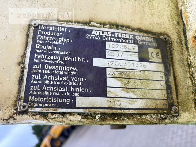 Terex TC225LC - Гусеничный экскаватор: фото 3 Terex TC225LC - Гусеничный экскаватор: фото 3