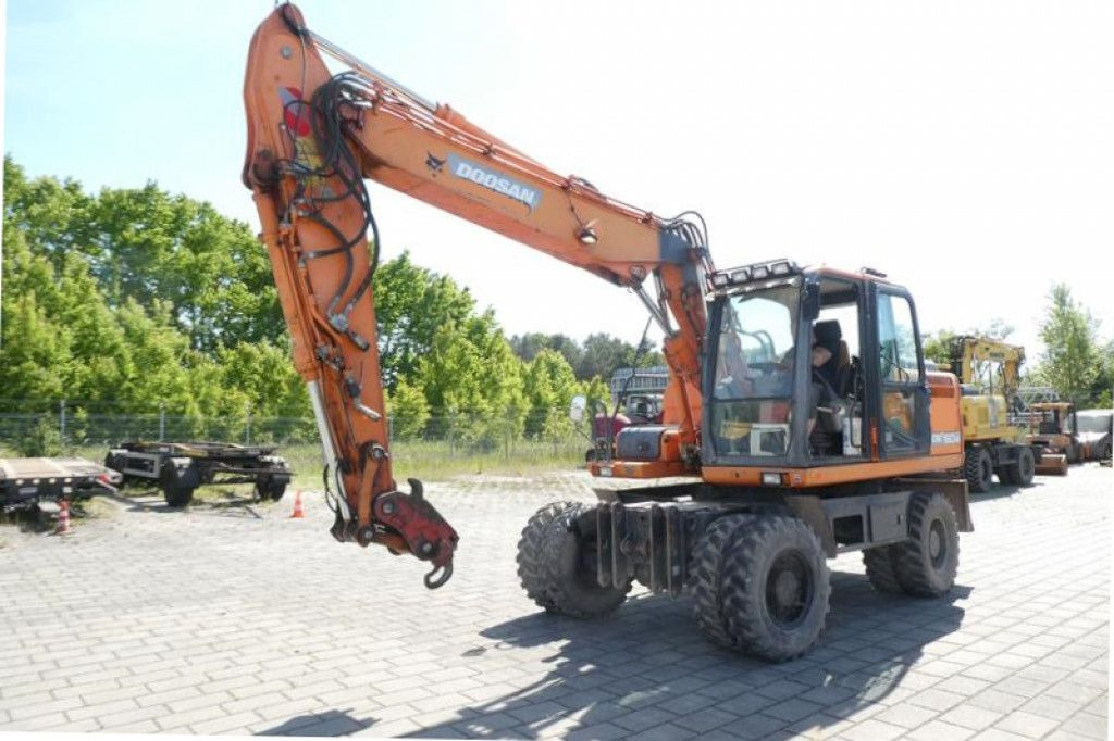 Doosan Mobilbagger DX 160 Mobilbagger - Колёсный экскаватор: фото 2 Doosan Mobilbagger DX 160 Mobilbagger - Колёсный экскаватор: фото 2