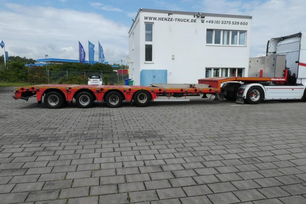 KAESSBOHRER LB4E EX-1 KK LOWBED Tiefladerauflieger AUSZIEHBAR-2x Lenkachsen - Низкорамный полуприцеп: фото 1 KAESSBOHRER LB4E EX-1 KK LOWBED Tiefladerauflieger AUSZIEHBAR-2x Lenkachsen - Низкорамный полуприцеп: фото 1