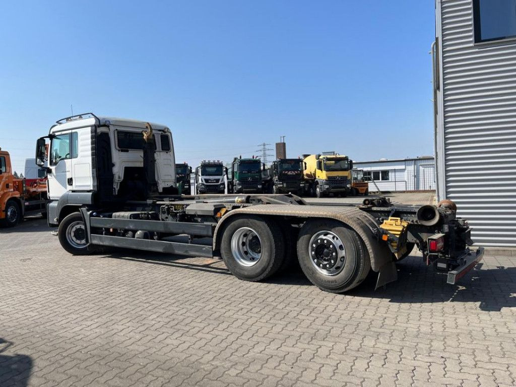 MAN TG-S 26.420/6x2 Abrollkipper - Крюковой мультилифт: фото 5 MAN TG-S 26.420/6x2 Abrollkipper - Крюковой мультилифт: фото 5
