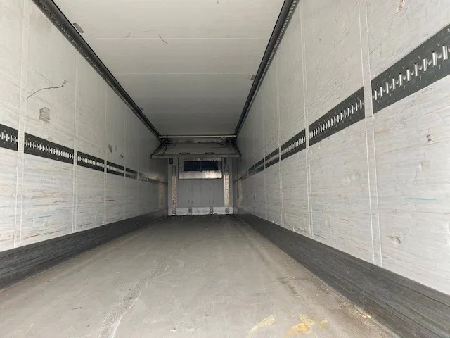 Schmitz Cargobull SCB 53B koelvries met carrier vector 1950MT 2 temp en tussenwand, - Полуприцеп-рефрижератор: фото 5 Schmitz Cargobull SCB 53B koelvries met carrier vector 1950MT 2 temp en tussenwand, - Полуприцеп-рефрижератор: фото 5